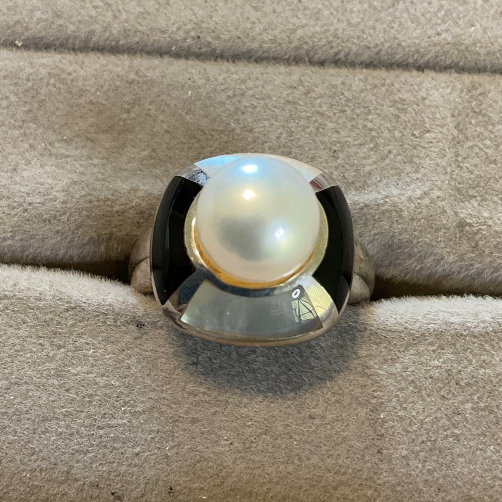 Elegant Sterling Silver Pearl Ring